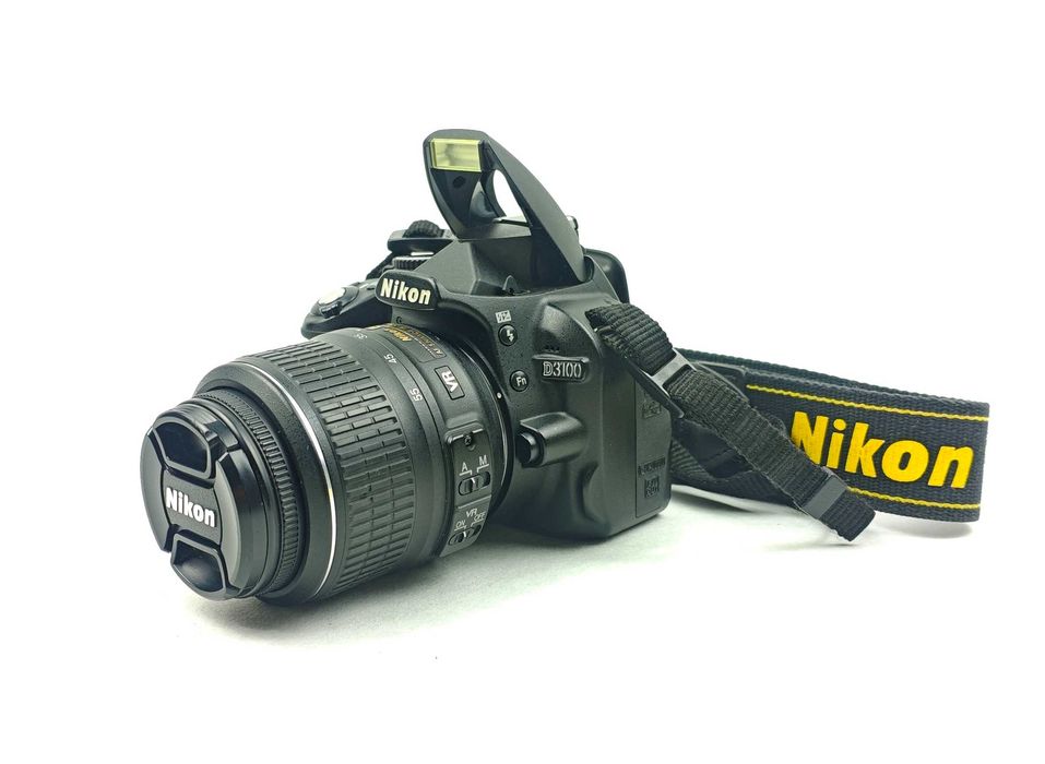 Дзеркальний фотоапарат Nikon D3100 18-55mm 32Gb + сумка (Пробіг 8419)