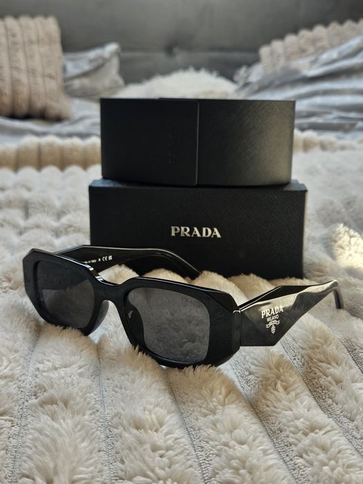 Prada czarne okulary przeciwsłoneczne
