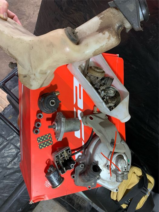 aprilia sr 50 - купить мотозапчасти - Цена на OLX.ua