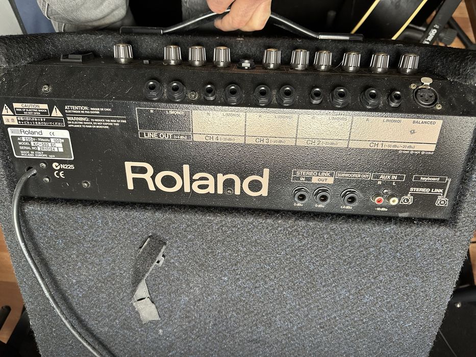 Roland KC-350 Combo