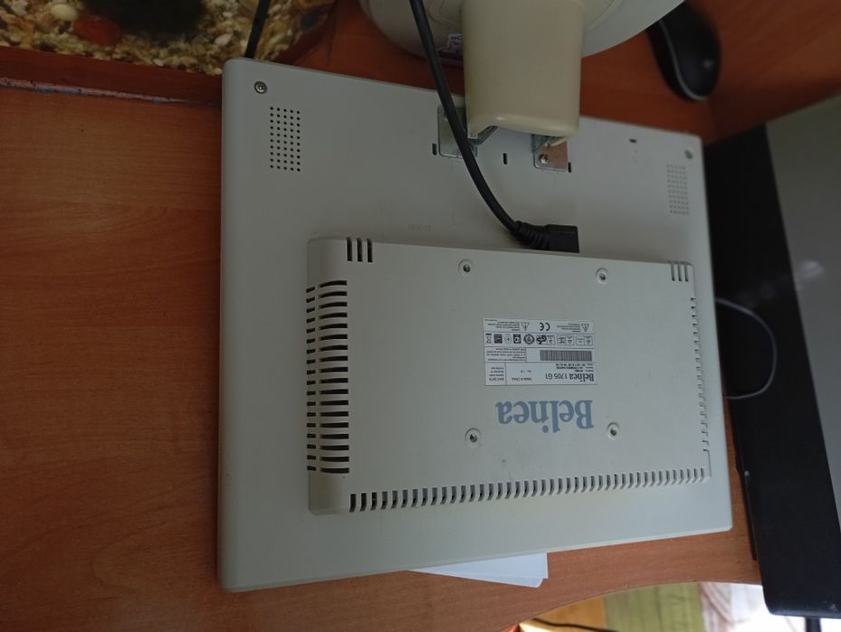 Монитор комп'ютер