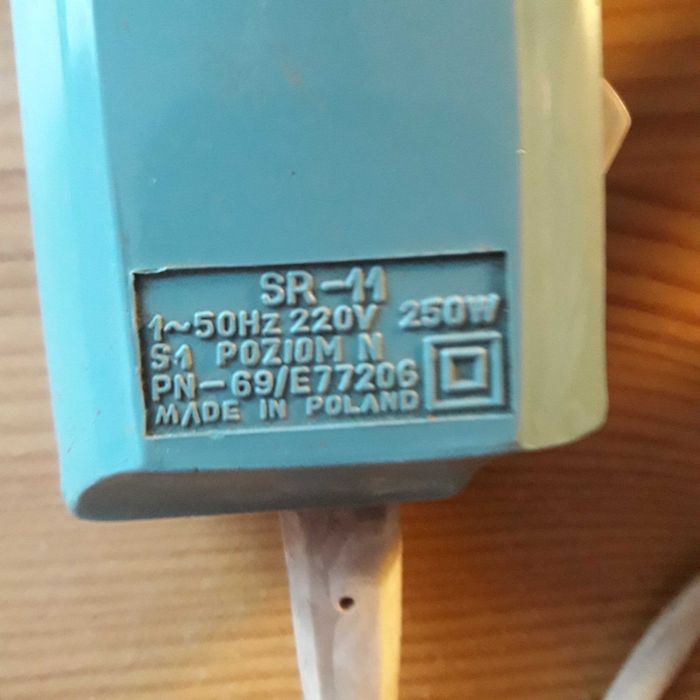 Zestaw dwie suszarki i lokowka zlat 60-70 PRL