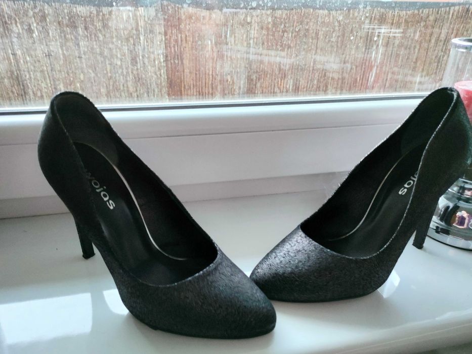 Szpilki Wojas antracytowe ze srebrnym zdobieniem