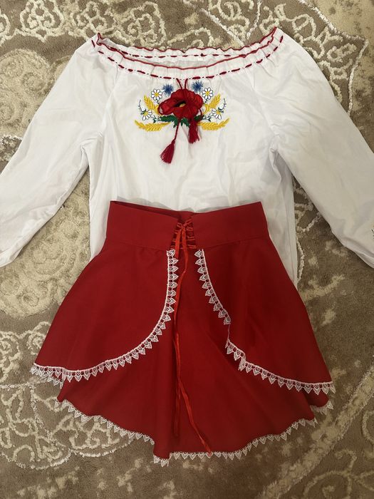 Вишиванку на дівчинку 4-5 р