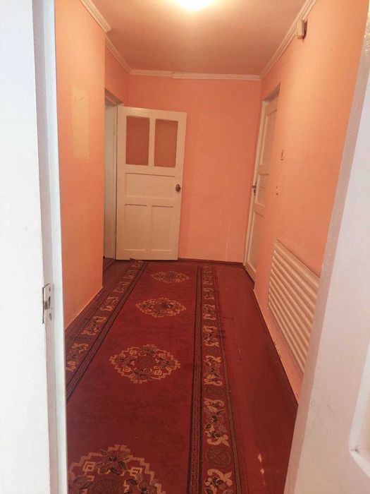 Продаж будинку від вланиска