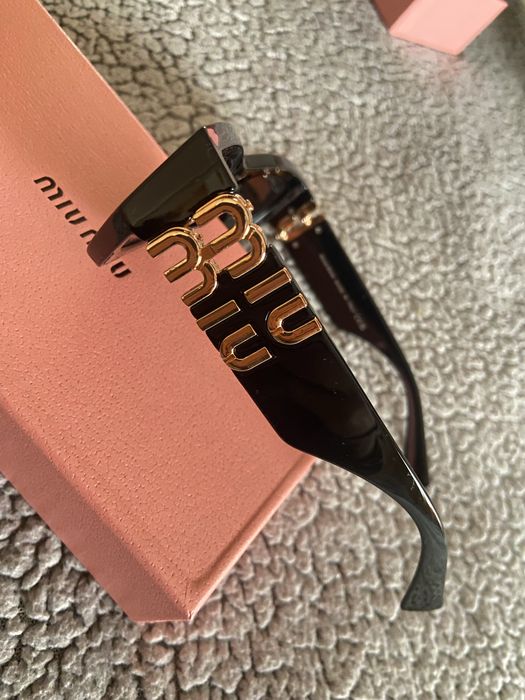 Óculos de sol Miu Miu