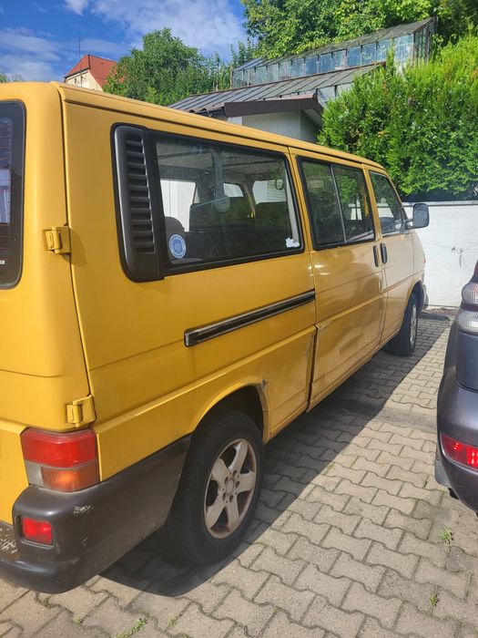 Transporter T4 1.9 TDI 1997r. 8 osobowy