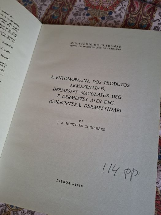 Dois livros da colecção Estudos Ensaios e Documentos do Ministério do Ultramar