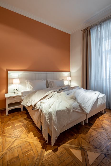 Подобова оренда квартири Львів Romari Площа ринок 28