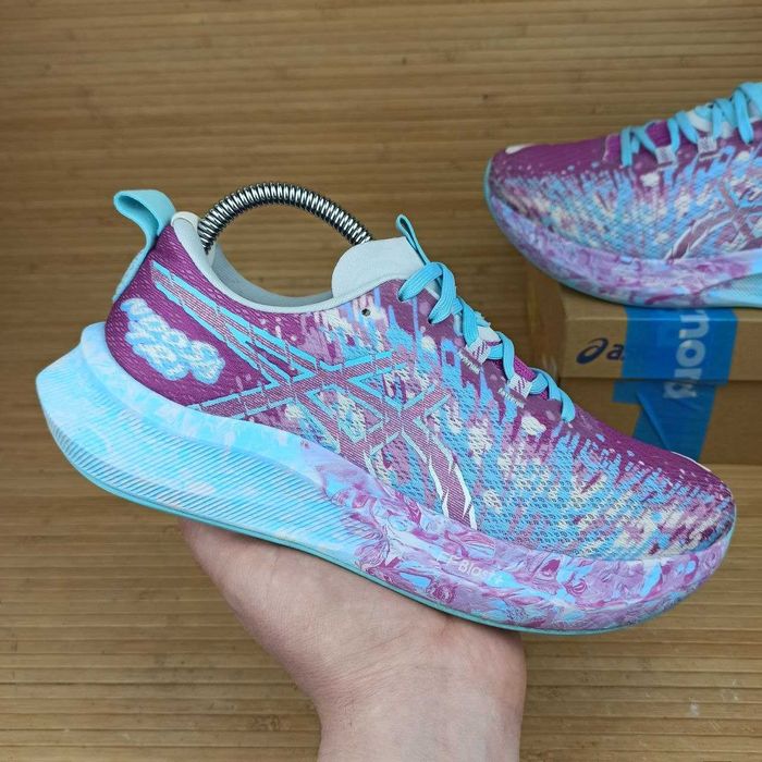 Кросівки Asics Gel Noosa Tri 16 Розмір 40 (25,5 см.)