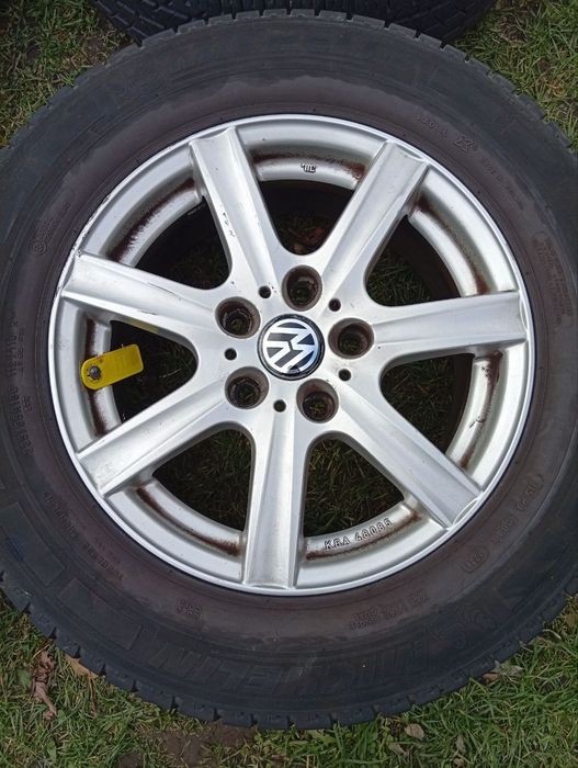 Колеса диски Volkswagen T5/T6 літня резина 215/66r16c