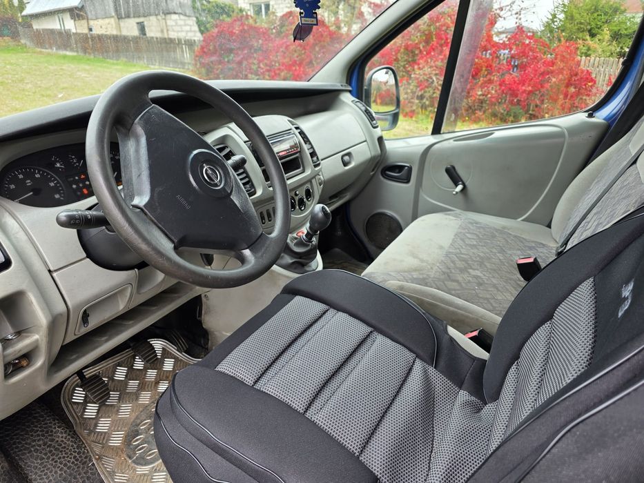 Opel Vivaro 1.9cdti 2005r 6osobowy