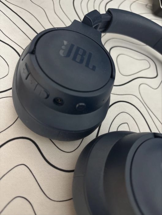 Auscultadores JBL 720BT