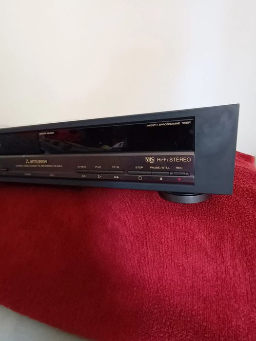 Leitor vhs Mitsubishi para peças (?)