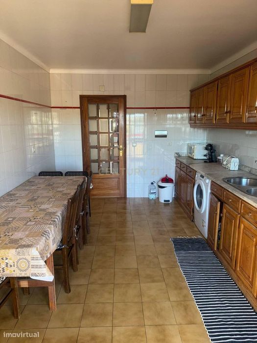 Espaçosa Moradia T3 em Bragança com Vista Panorâmica