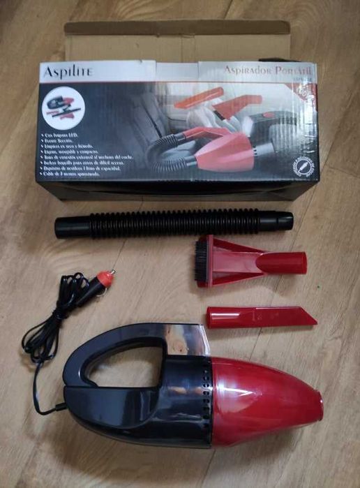 Mini Aspirador potente, com vários acessórios.