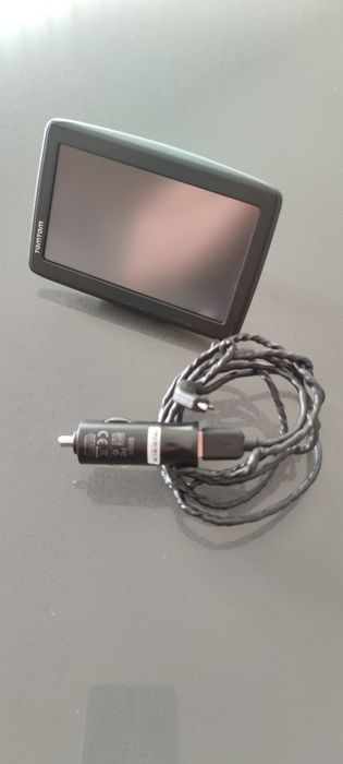 GPS TOM TOM lightly used64284468321026121