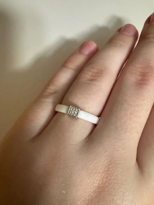 Керамічна каблучка з діамантами Sova