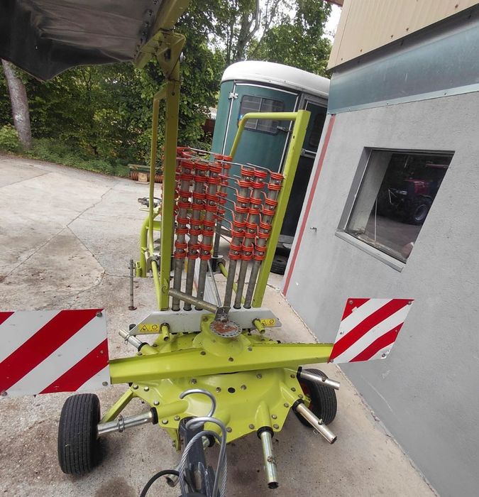 Zgrabiarka Claas Liner 390