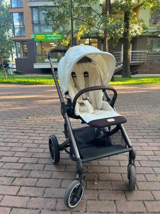 Cybex Balios S Lux 2 в 1 - люлька + прогулянковий блок