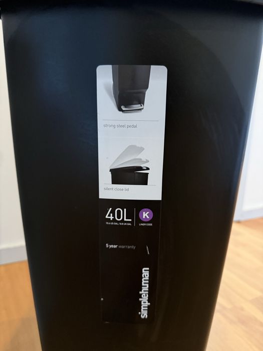 Lixeira 40L / como nova.