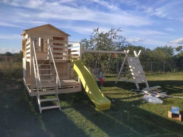 Plac zabaw , huśtawka, domek dla dzieci