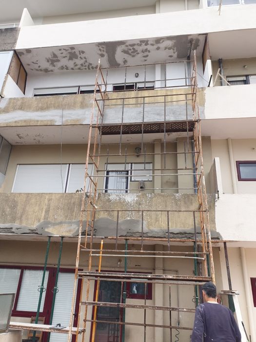 Pinturas interiores e exteriores