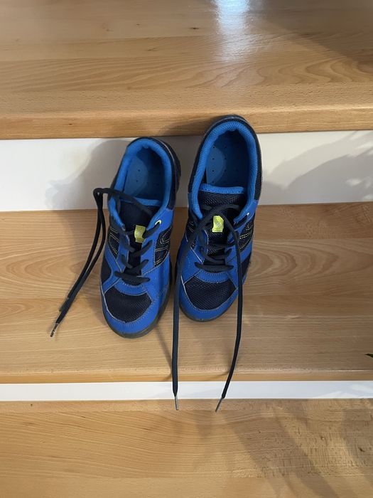 Sportowe buty chłopięce