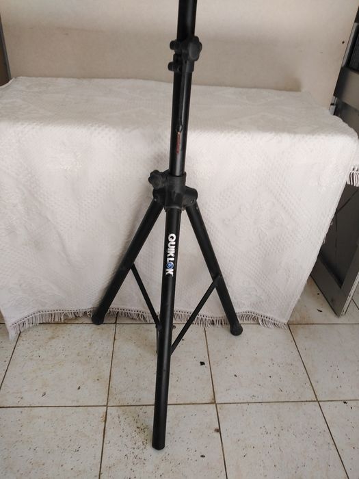 Tripé em alumínio