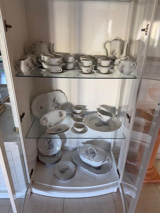 Complete Set of Tableware477157762731888640
