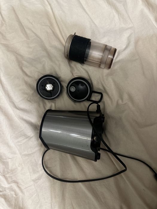 Super blender sportowy RAVEN EBS001 elektryczny używany czarny