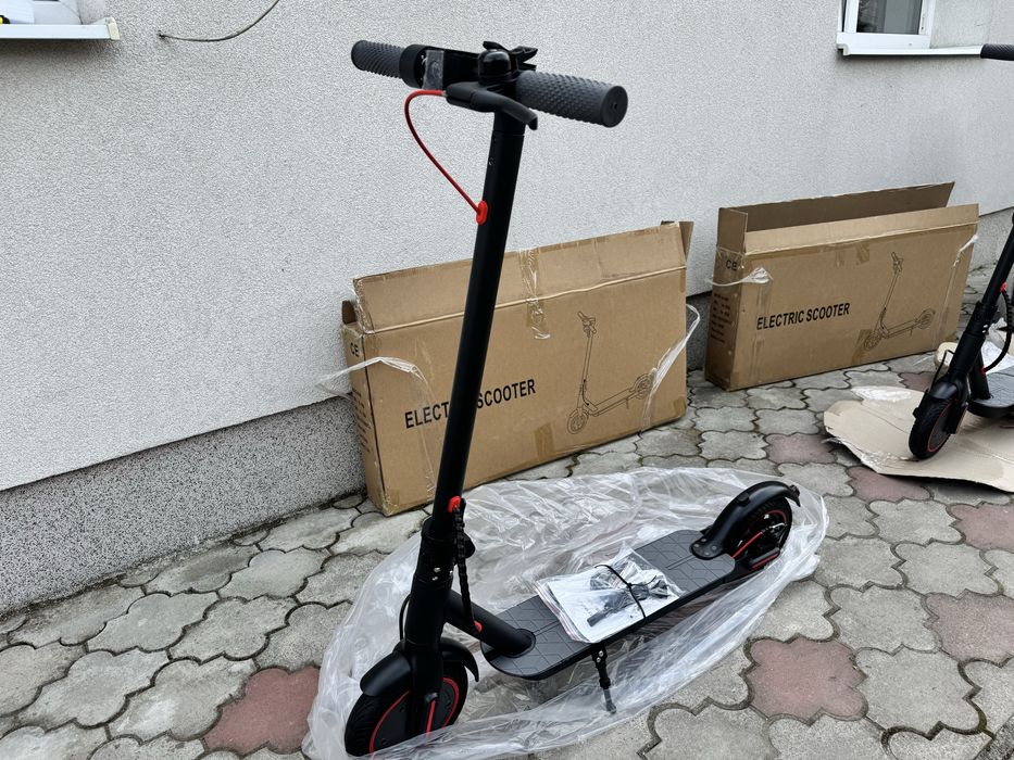 Безкоштовна доставка Електросамокат як Xiaomi Mi Electric Scooter M365 350 Вт, Батарея 7,6Аг,  до 120 кг Самокат колеса 8,5 макс швидкість 25 км/год