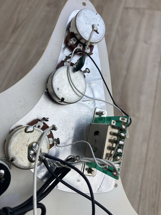 Датчики на Fender /Squier SSS