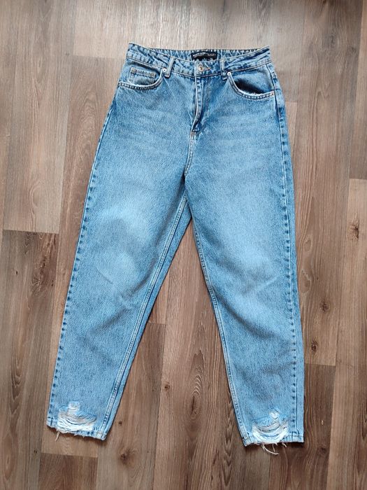 Джинсы котоновые б/у состояние отличное