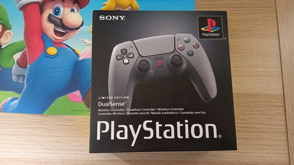 DualSense Edição limitada do 30 aniversário (SELADO)