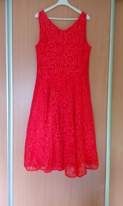 Sukienka koronkowa