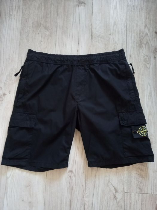 Продам шорты Stone Island
