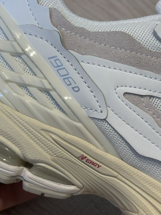 New balance 1906d Protection Pack White Leather