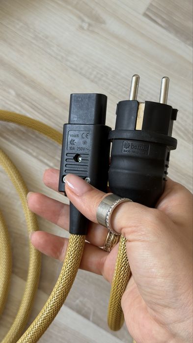 Силовые кабели питания Hi-Fi / Audiophile C19 (Schuko - IEC C19) 1.5м и 2.5м