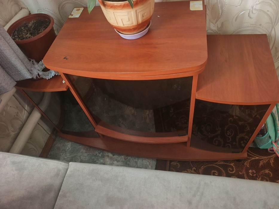 Тумба під телевізор