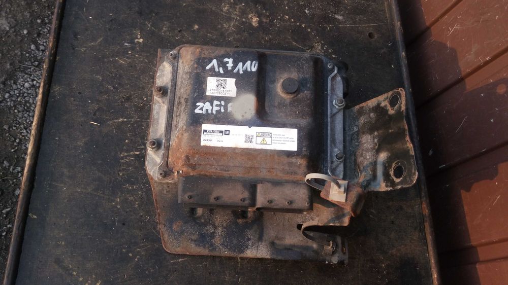 Sterownik komputer silnika Opel Astra H Zafira B 1.7 cdti 110KM MB