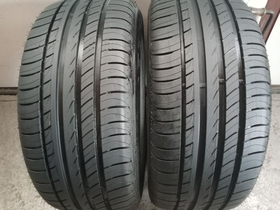 Sprzedam 2 opony 225/55/16