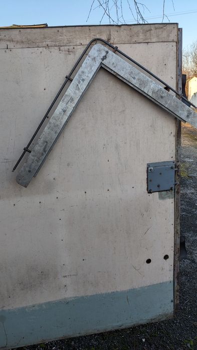 Кутник на плиту новий