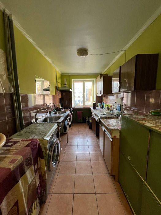 Велика кімната на Ювілейному, ТЕРМІНОВО