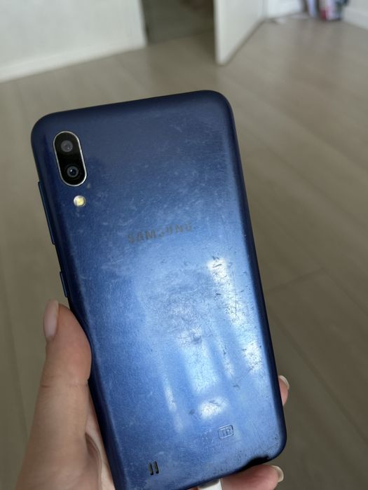 Samsung М10 мобільний телефон