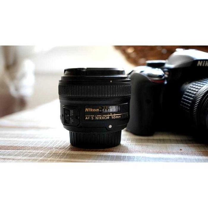 Kit Nikon D3300 + 3 Lentes (50mm 1.8, 70-300mm Tamron)