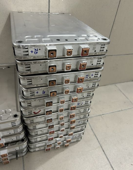 Аккумулятори Nissan leaf, ячейки