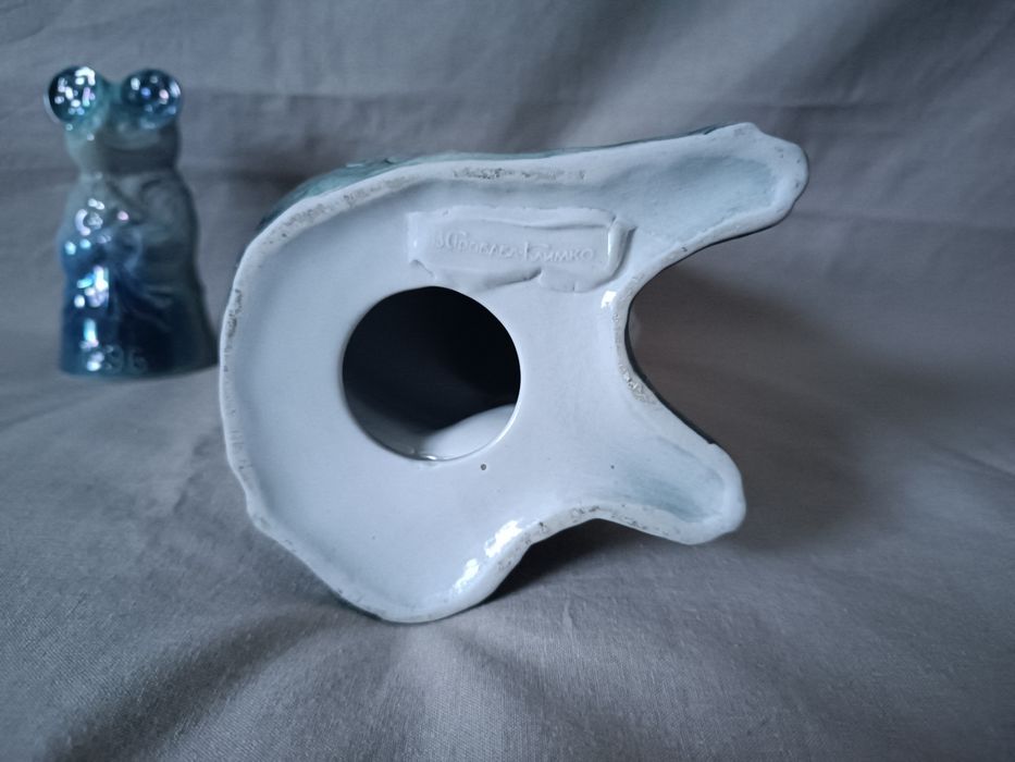 Статуэтка фарфоровая