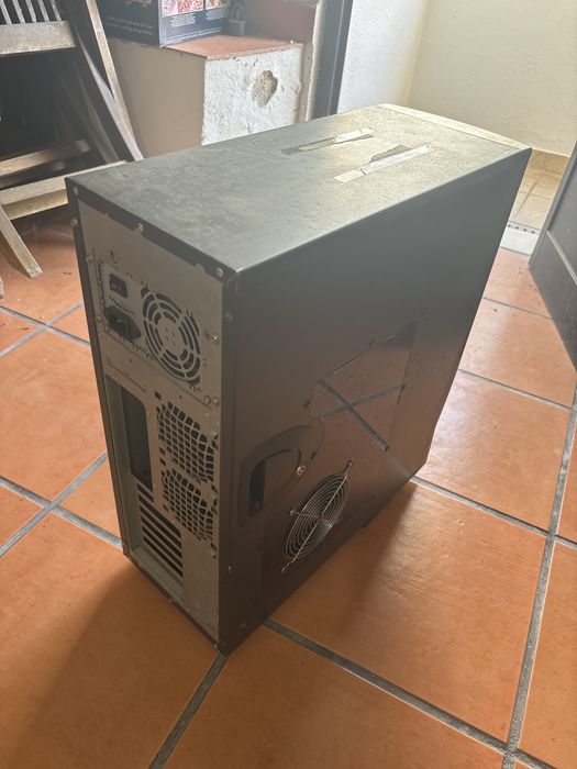 Varias Caixas de computador