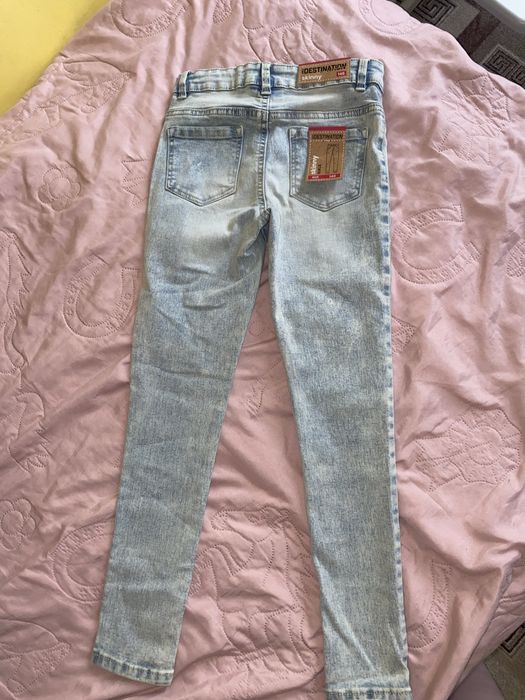 Джинси 11 років для дівчинки skinny з гарним принтом